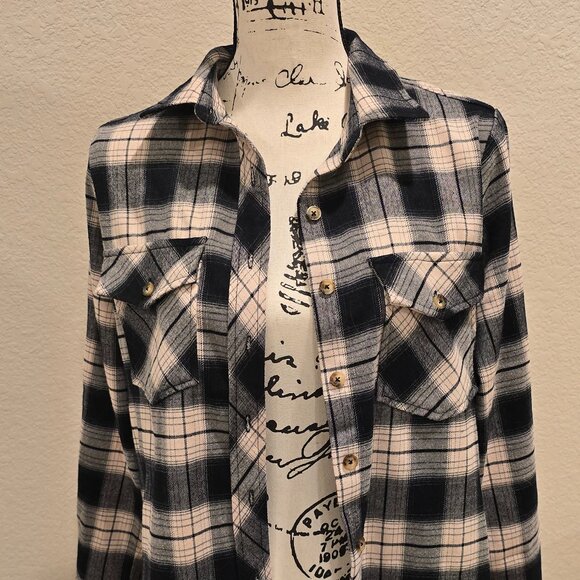 Billy T - Picture 6 of 6